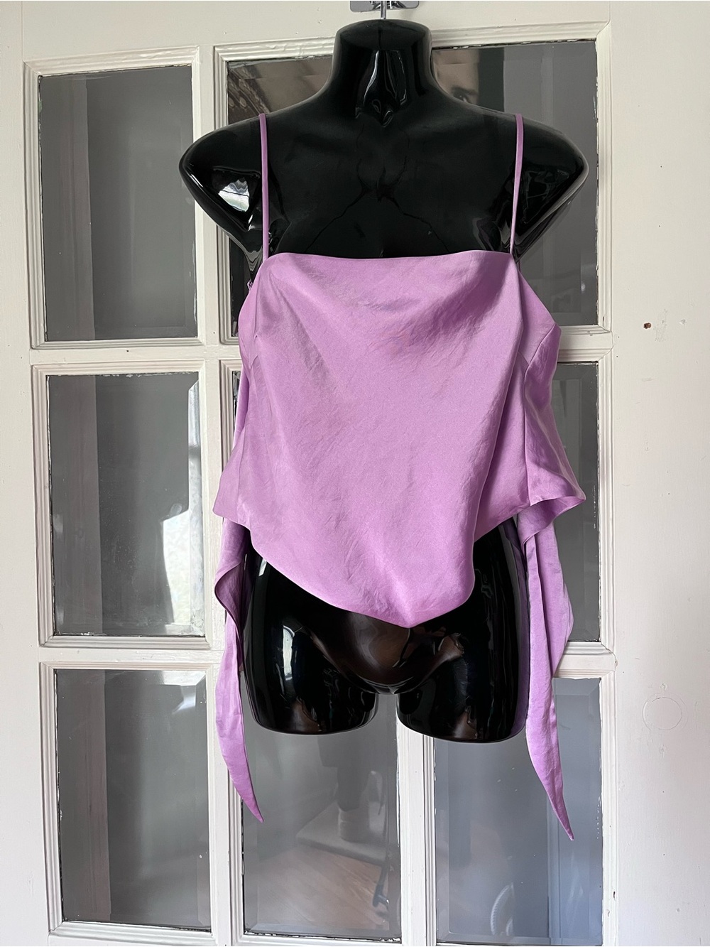 Sunday Best tie back crop